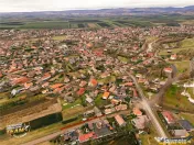 Casa rustica, cu teren roditor de peste 1.000mp, Sanzaieni, 