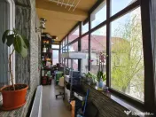 Apartament 3 camere 1 Decembrie de Vanzare 