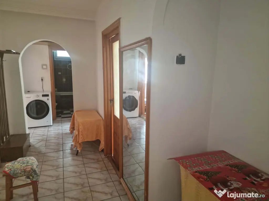 Ap 3 Cam Maratei str Progresului 70mp etaj 1 decomandat centrala