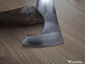 Toporisca cu teaca din piele