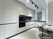 Apart nou, la prima utilizare, 3 camere, mobilat, utilat, Tractorul! 