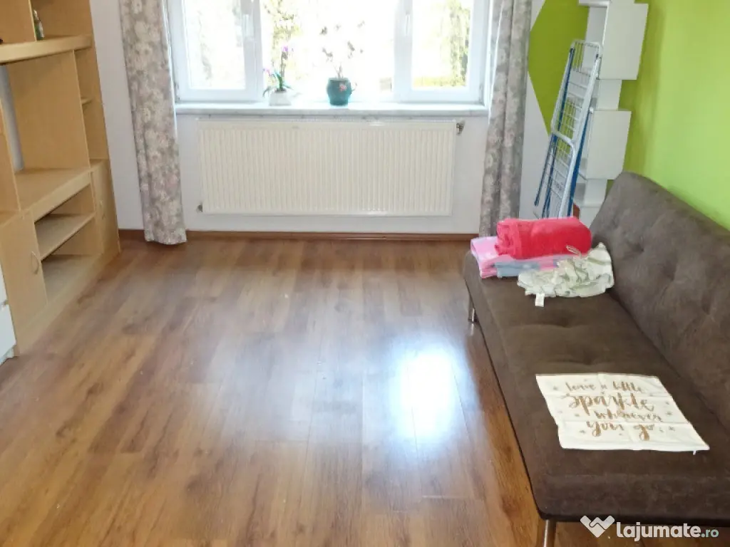 Inchiriez apartament cu 2 camere decomandat in Deva, M. Averescu, et 1