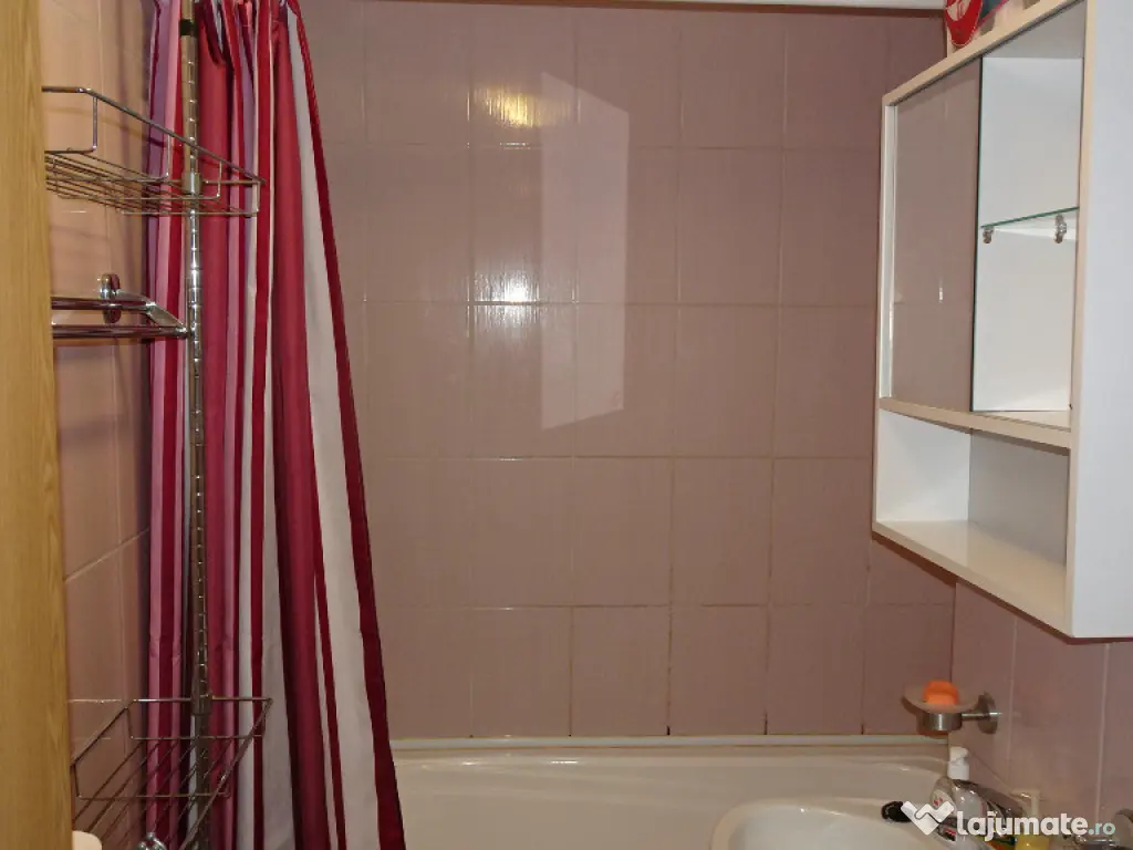 Inchiriez apartament cu 2 camere decomandat in Deva, M. Averescu, et 1