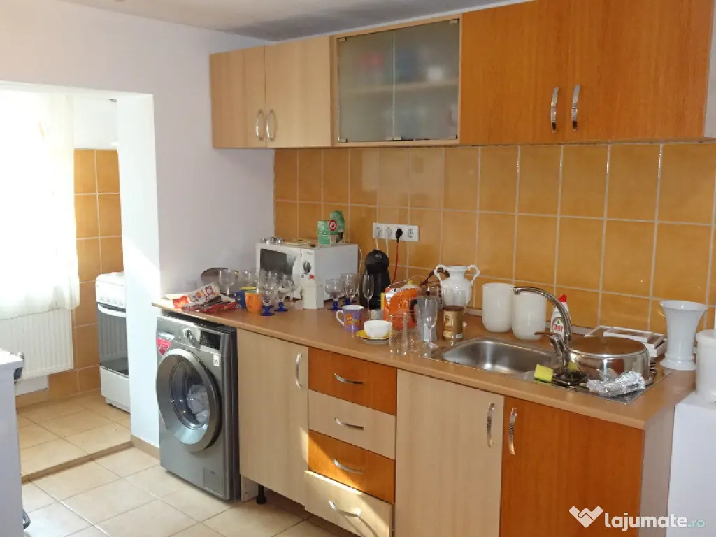 Inchiriez apartament cu 2 camere decomandat in Deva, M. Averescu, et 1