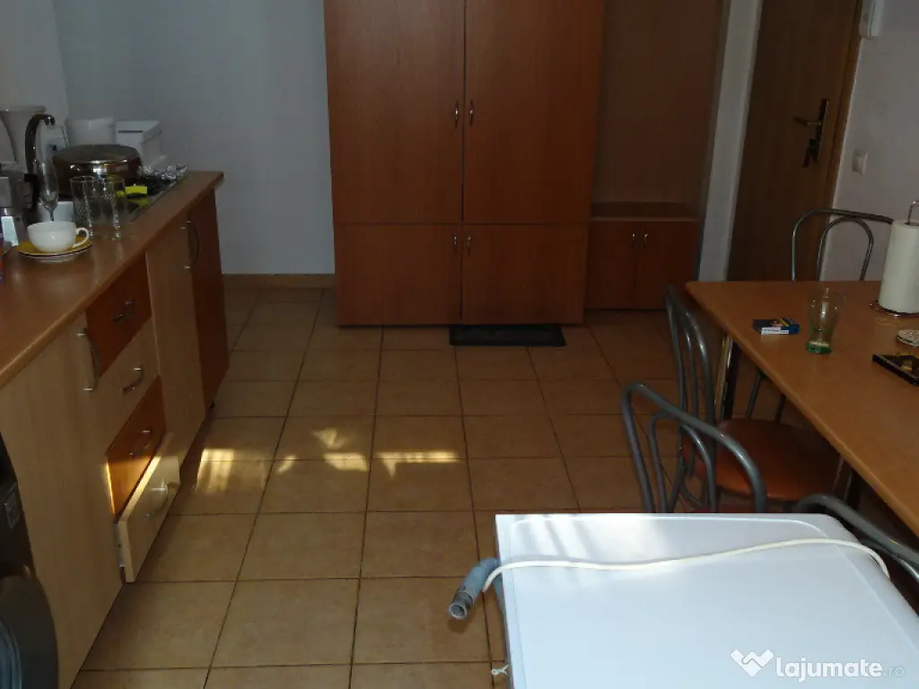 Inchiriez apartament cu 2 camere decomandat in Deva, M. Averescu, et 1
