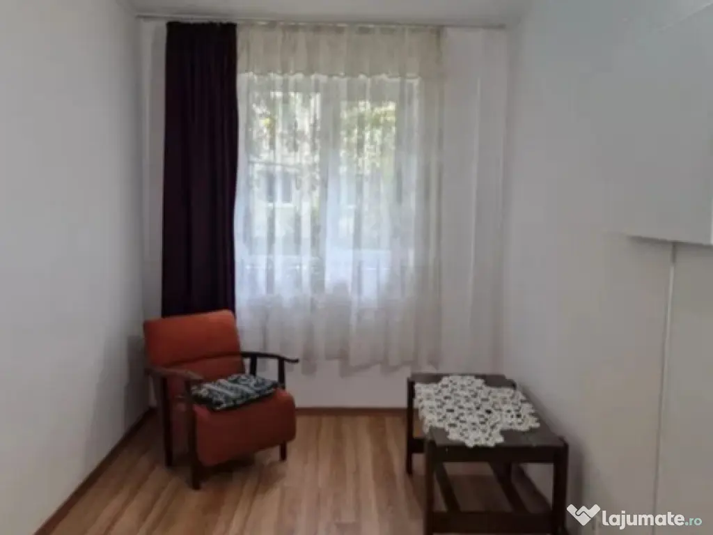Apartament 2 camere, decomandat - zona Astra