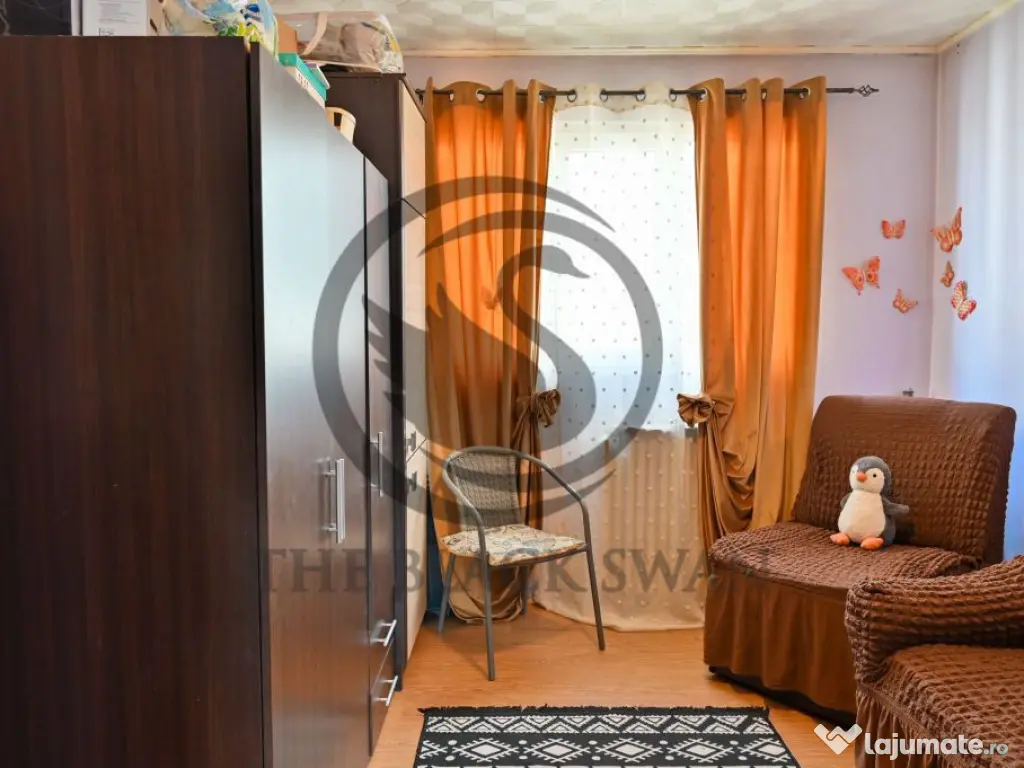 Apartament cu 3 camere de vanzare | Mobilat | Malu Rosu |...