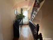 Casă | Vilă insiruita | Inchiriere| 5 camere 