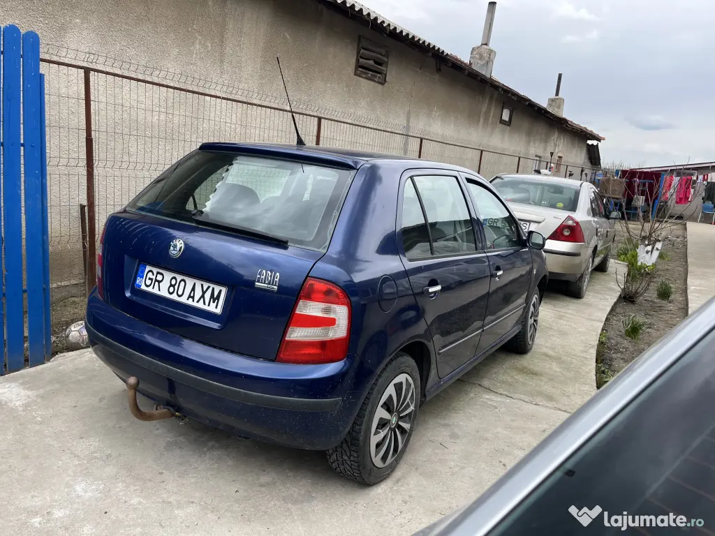 Vând Skoda fabia
