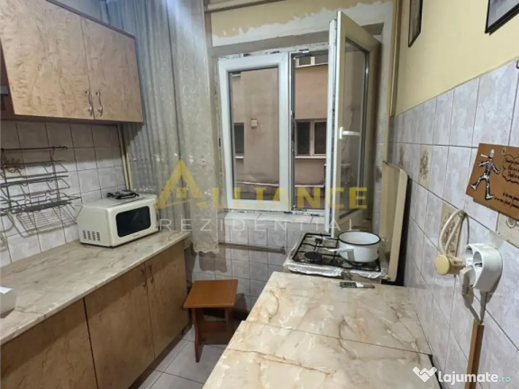 Apartament 3 camere decomandat – #536;oseaua Giurgiului...