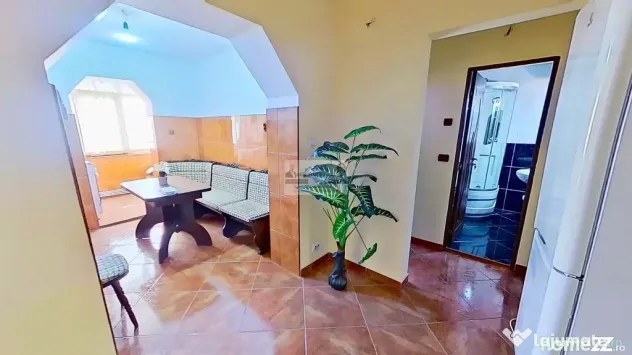Apartament 2 camere | Decomandat | Zonă centrală | Vis-...