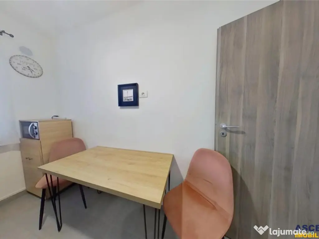 Garsoniera, decomandata, Platinum Residence, Tractorul, Bras