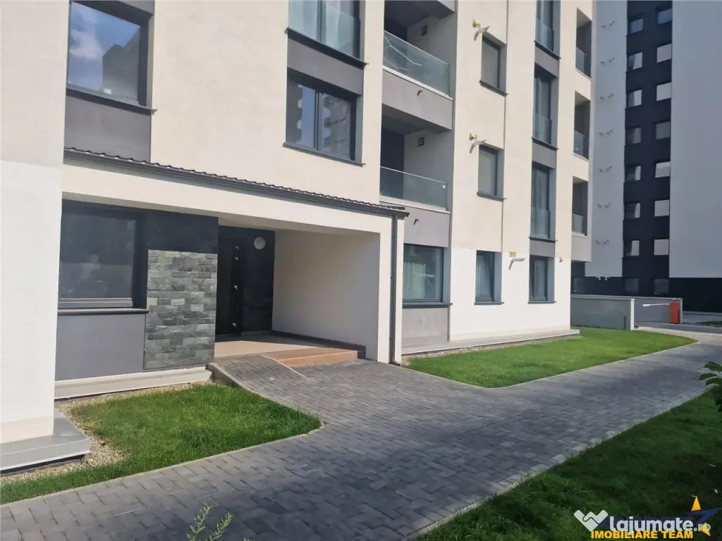 Garsoniera, decomandata, Platinum Residence, Tractorul, Bras