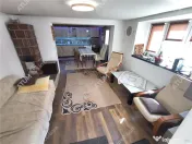 Casa renovata cu 4 camere si 2 bai in Gura Raului judet Sibi 