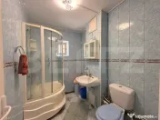 Apartament de 2 camere decomandat, zona Rovine 