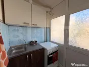 Apartament de 2 camere decomandat, zona Rovine 