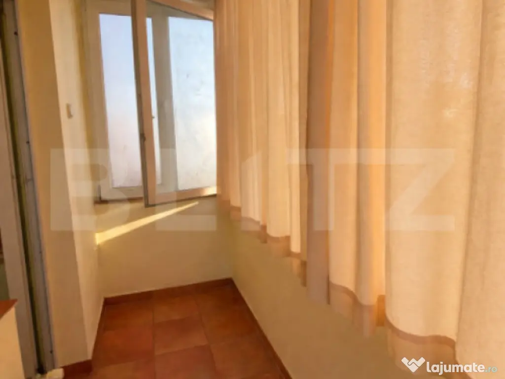 Apartament cu 2 camere, decomandat, 2 balcoane – la 3 min