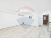 Imobil mixt de vanzare | Ideal birouri / investiție | 23... 