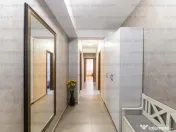 Apartament 3 camere, decomandat - zona Tractorul 