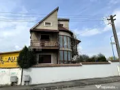 Casă individuală, cu garaj, teren 496 mp - zona Bartolomeu 