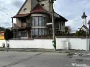 Casă individuală, cu garaj, teren 496 mp - zona Bartolomeu 