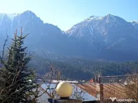 Casă cochetă cu panoramă de vis către munții Bucegi Colții morarului 