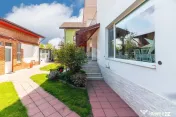 Casă / Vilă + cladire birouri de vanzare in Aviatiei, v...