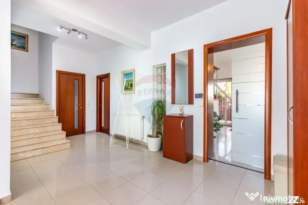Casă / Vilă + cladire birouri de vanzare in Aviatiei, v... - Bucuresti (Bucuresti-Ilfov)