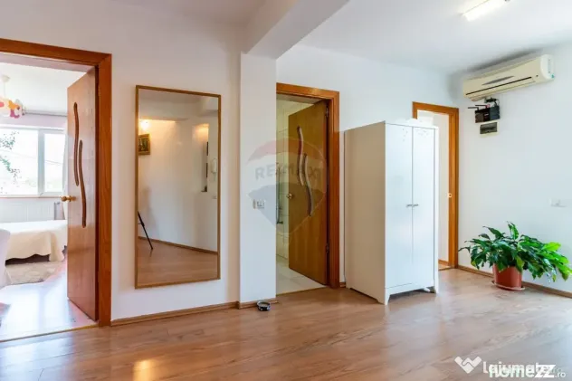 Casă / Vilă + cladire birouri de vanzare in Aviatiei, venit pasiv - Bucuresti (Bucuresti-Ilfov)