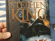 Vând cărți diferite , Stephen king, George r.r Martin. Urzeala tronurilor 
