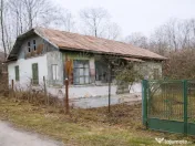 TEREN//CASA BATRANEASCA //SLANIC PRAHOVA 