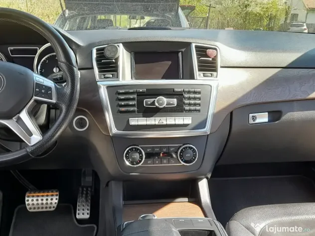 Mercedes-Benz ML350 Bluetec