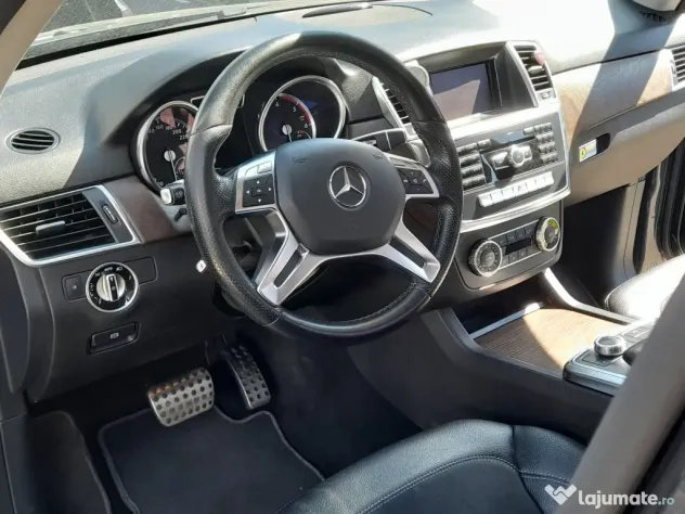 Mercedes-Benz ML350 Bluetec