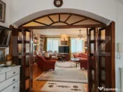 2 Proprietati, 320 mp utili, in centrul Turzii 