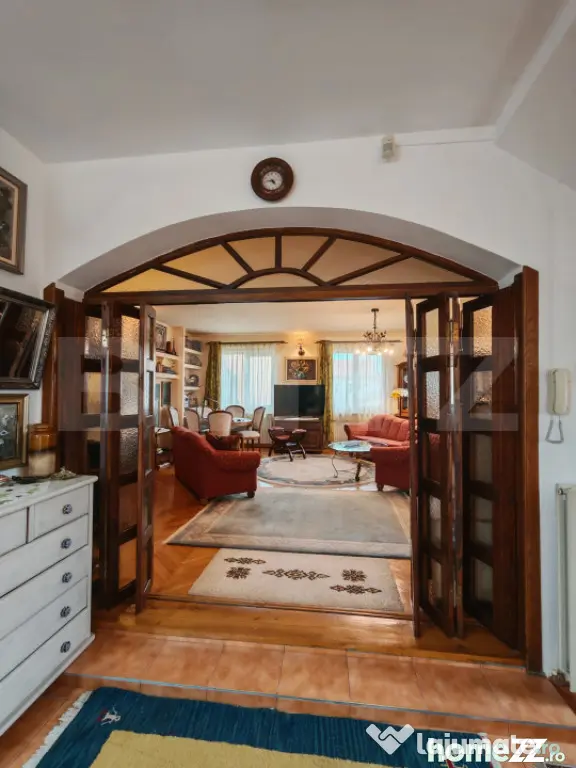 2 Proprietati, 320 mp utili, in centrul Turzii - Turda (Cluj)