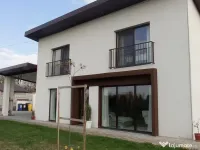 Vand casa in limba ciugud 