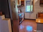 Dambovita 3 camere Decomandat etaj 4 