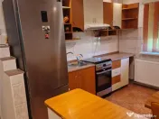 Dambovita 3 camere Decomandat etaj 4 