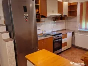 Dambovita 3 camere Decomandat etaj 4 