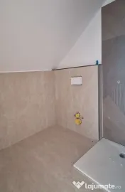 Casa situata in Lumina zona baza sportiva 