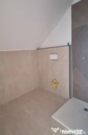 Casa situata in Lumina zona baza sportiva 