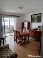 COLOSSEUM: Garsoniera Studio Galaxiei Sanpetru 