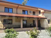 Casa 3 dormitoare de inchiriat, 236 mp, teren 525 mp, Semice 