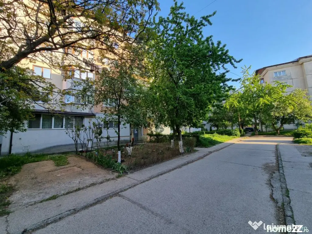 REZERVAT-Apartament 2 camere decomandate, însorit/Zona Nord