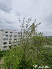 Podul cu Lanțuri- Zona Nord- 2 camere decomandate- etaj int 