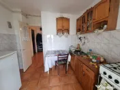 Podul cu Lanțuri- Zona Nord- 2 camere decomandate- etaj int 