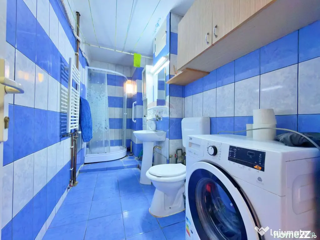 Apartament decomandat cu 2 camere de vânzare / Aurel Vla...