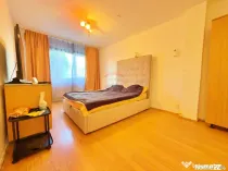 Apartament decomandat cu 2 camere de vânzare / Aurel Vla...