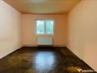 Apartament 2 camere, semidecomandat - zona Tractorul 