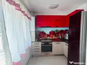 Apartament de 2 camere semidecomandat, zona Teilor 
